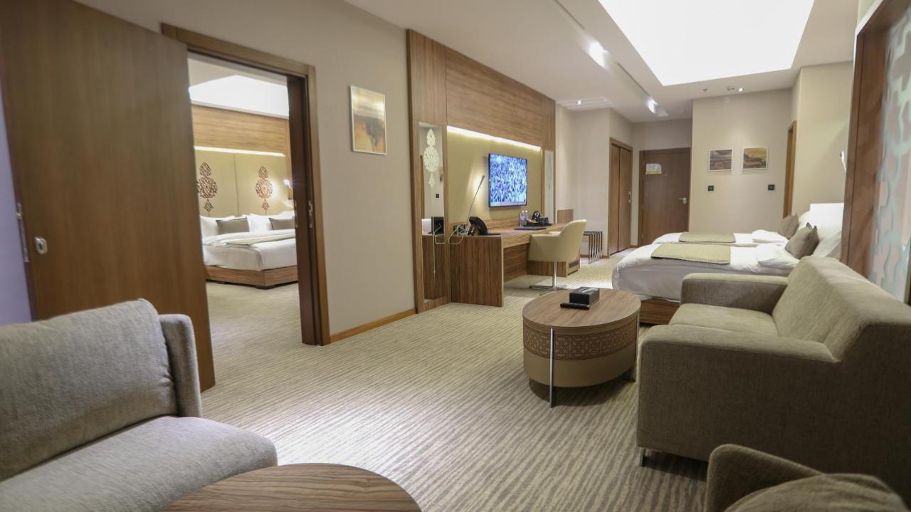V Boutique Hotel DDjeddah Extérieur photo